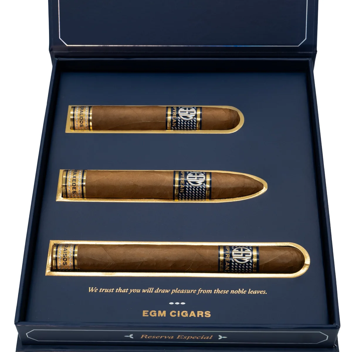 EGM Empyrean gift box with three cigars
